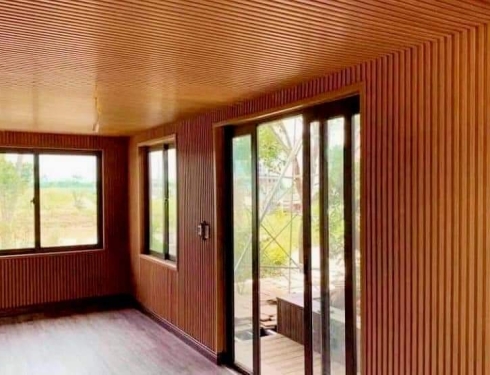  La Phông Nhựa Ưu Và Nhược Điểm bạn cần lưu ý khi lựa chọn